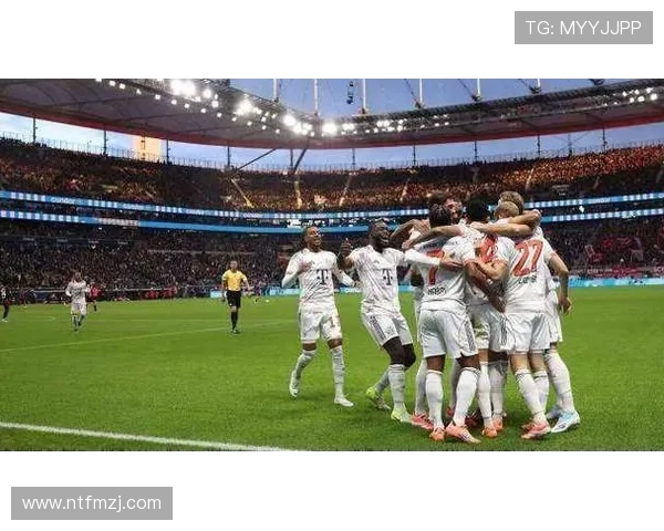 孔帕尼称凯恩再创伟大时刻并展现出球队绝佳开局但足球充满不确定性 孔帕尼称凯恩再创伟大时刻并展现出球队绝佳开局但足球充满不确定性