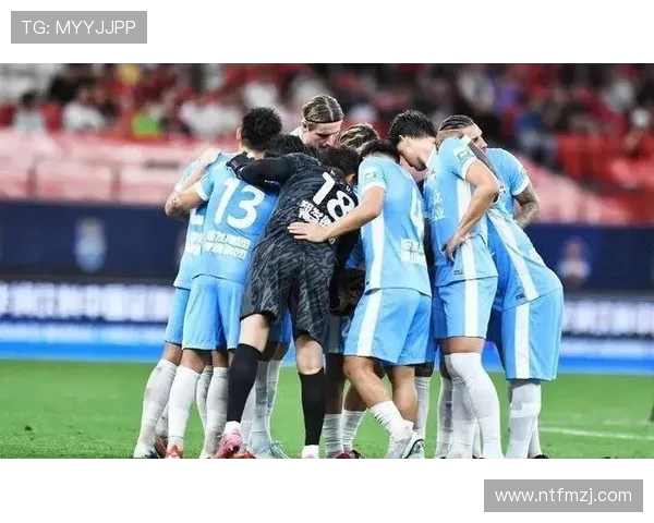 青岛海牛球员肖鲲禁区低射破门喜迎三十岁生日收获个人中超首粒进球 青岛海牛球员肖鲲禁区低射破门喜迎三十岁生日收获个人中超首粒进球