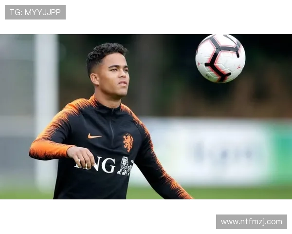 小克鲁伊维特三个月内两度超速被罚禁驾半年引发球迷热议